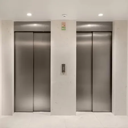 Apartamento Amazing Central Studio With Balcony & Gym 1