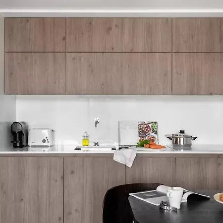 Amazing Central Studio With Balcony & Gym 1 * Lisbon