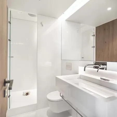 Amazing Central Studio With Balcony & Gym 1 Lejlighed